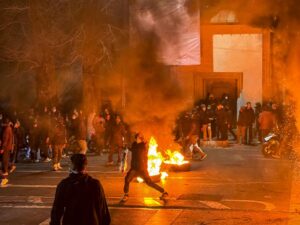 La brutal represión de las protestas deja saldo catastrófico en Irán