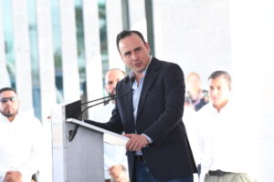 Gobernador de Coahuila condena clausura de pozos y río en Cuatro Ciénegas; acusa a Semarnat de romper compromiso