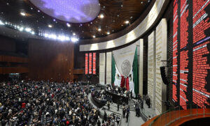 Aprueba Cámara de Diputados reforma para topar pensiones de exfuncionarios al 50% del salario presidencial