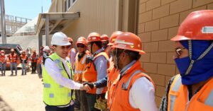 Inauguran planta de tratamiento en Puebla y reportan mejora en pobreza laboral en Sonora