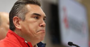 Expriístas rechazan llamado de Alito Moreno y le piden renunciar al PRI