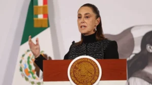 Gobierno federal entrega viviendas sociales en Nayarit y Quintana Roo