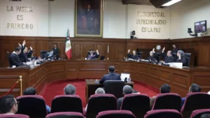 Cierran Semana Santa con alta afluencia en aeropuertos, operativos de seguridad y accidentes fatales en carreteras