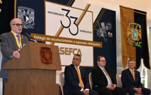 Conmemoran primer año luctuoso del papa Francisco con homenajes en Argentina y la UNAM