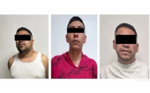 Detienen en la CDMX a tres presuntos integrantes de banda dedicada al robo y narcomenudeo