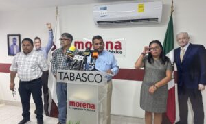 Jesús Selván pospone una semana su renuncia a la dirigencia de Morena en Tabasco