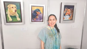 Cristina Martínez inmortaliza el vínculo con las mascotas a través de retratos pintados