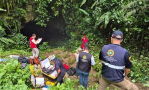 Localizan cuarto y último cuerpo en gruta de Chichicazapan, Puebla