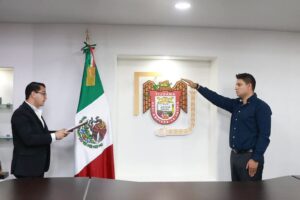 Abdiel Gutiérrez toma protesta a César Aramís González como director del IMDET