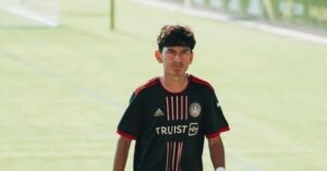 Landon Zúñiga anuncia su llegada a Chivas para el Apertura 2026