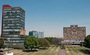 Iglesia católica critica cultura del éxito tras suspensión de inscripciones en la UNAM por presuntas trampas